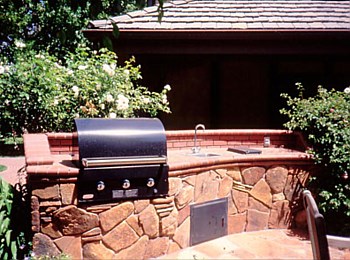 Outdoor Kitchens and Cooking