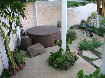 Other Water Features: Ponds, Streams, Fountains, Spas